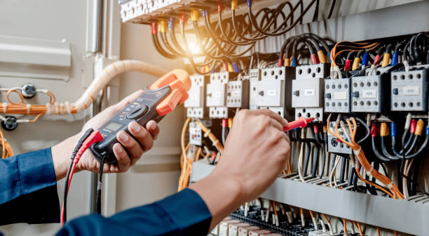 Best Local Electrician Companies  in Garrett, WA